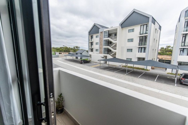 To Let 1 Bedroom Property for Rent in Summerstrand Eastern Cape